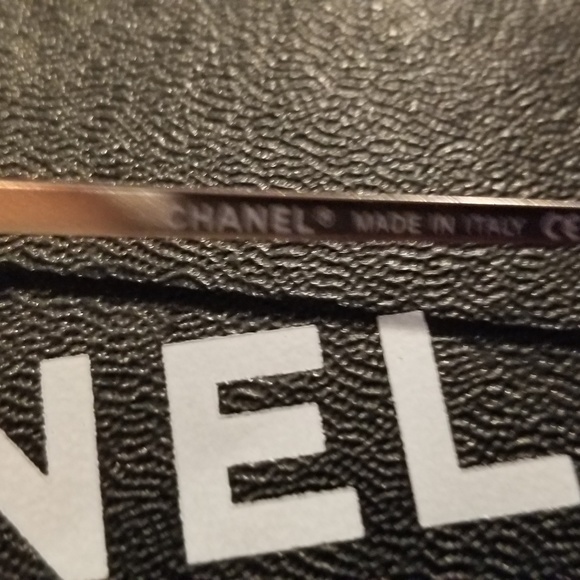 Authentic Chanel sunglass - Picture 4 of 8